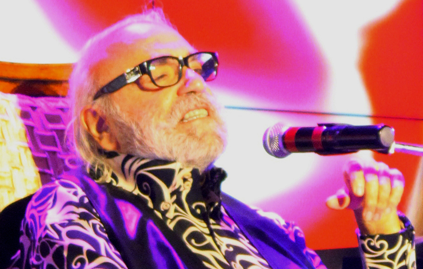 Οι Louis Vuitton του Ντέμη Ρούσσου σε δημοπρασία από τον Οίκο «Elmwood’s»