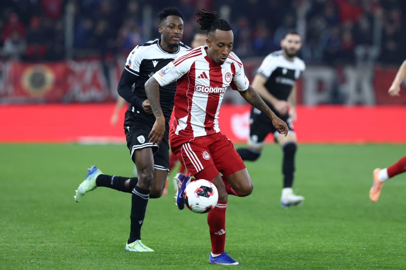 Super League: «Μάχη» κορυφής στο Φάληρο, για να «κλειδώσει» την 4άδα ο Παναθηναϊκός