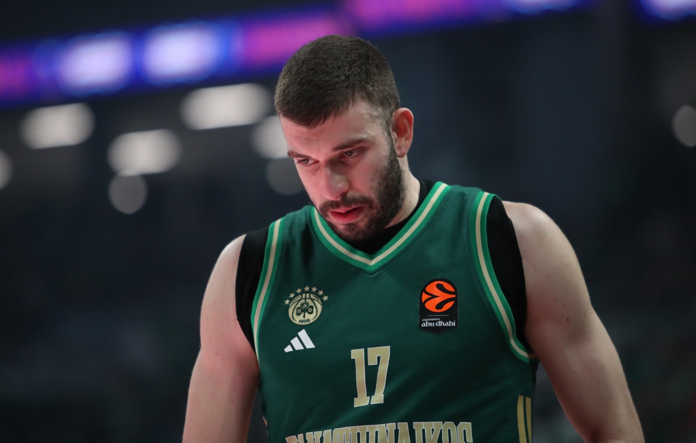 Παναθηναϊκός: Νοκ άουτ ο Ρογκαβόπουλος, δεν παίζει με τη Μονακό