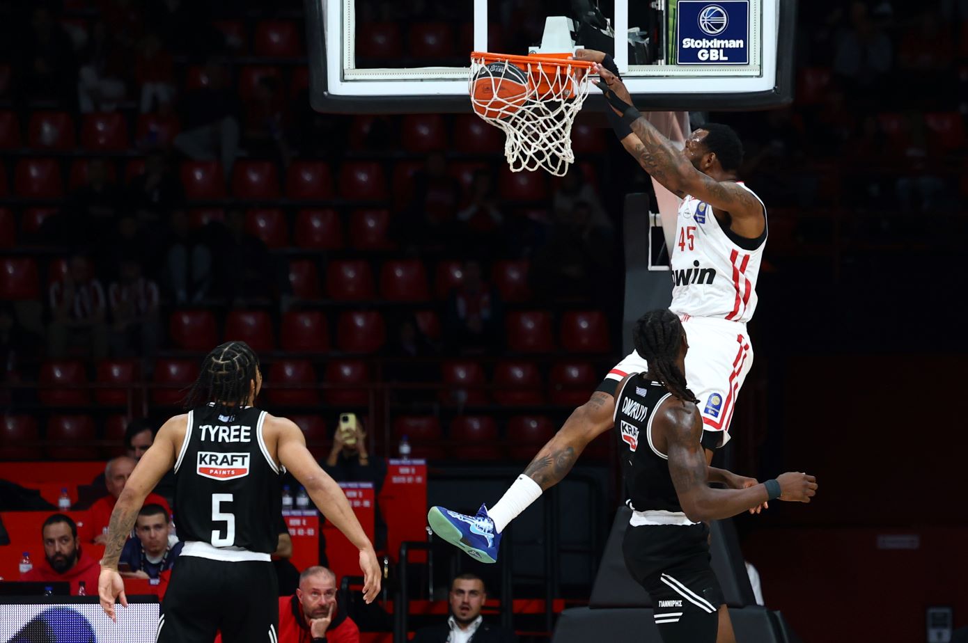 Basket League: Εύκολα ο Ολυμπιακός, 100-73 τον ΠΑΟΚ