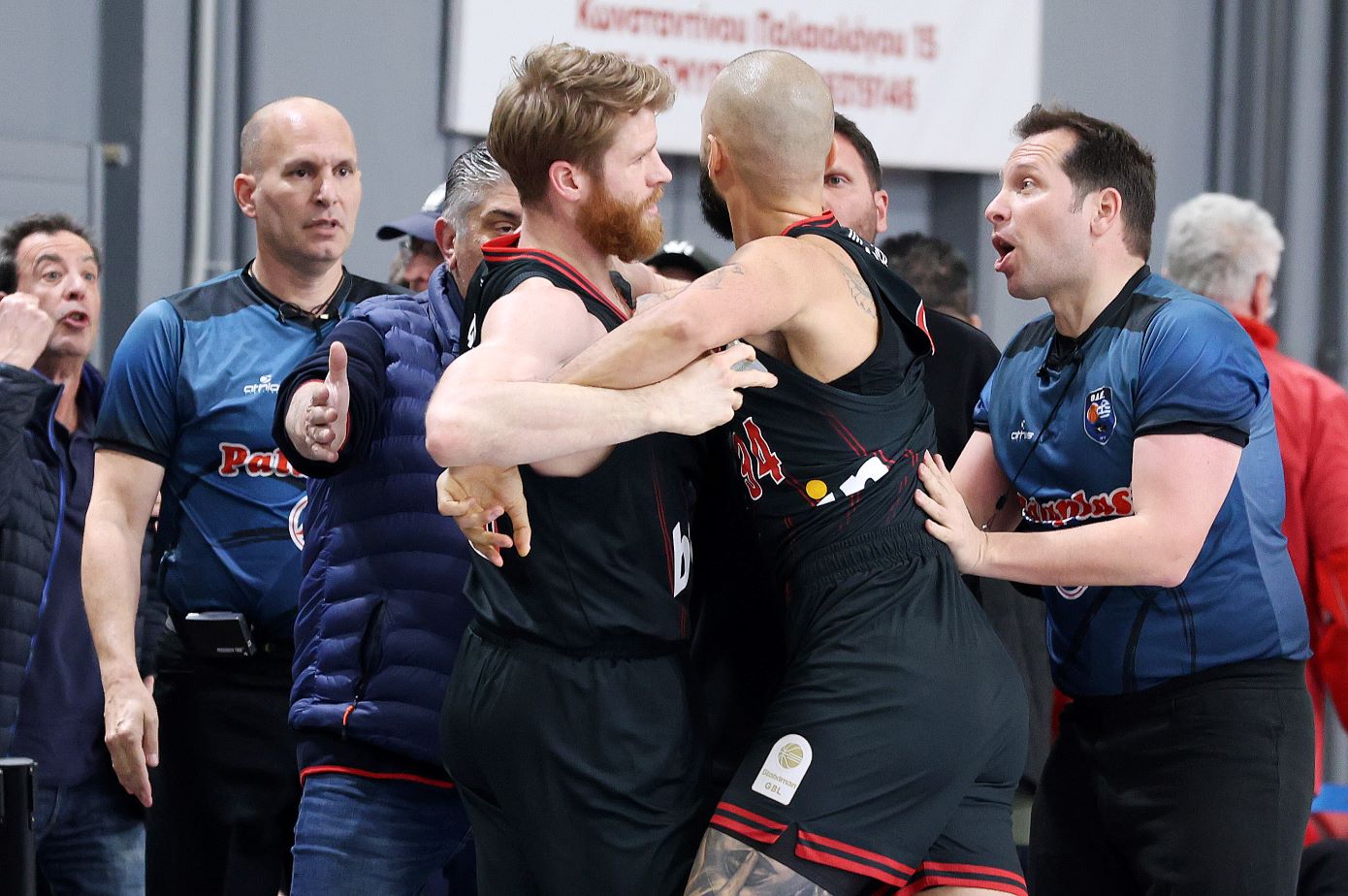 Ένταση μεταξύ οπαδού του Πανιωνίου και του Φουρνιέ, αποβλήθηκε ο Γάλλος