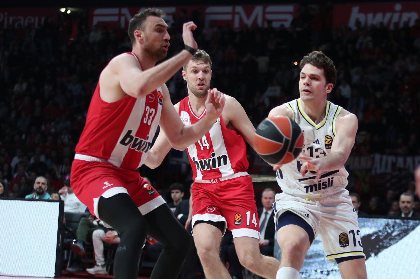 Euroleague: Πέντε ομάδες στο 18-14 -Τα αποτελέσματα και η βαθμολογία