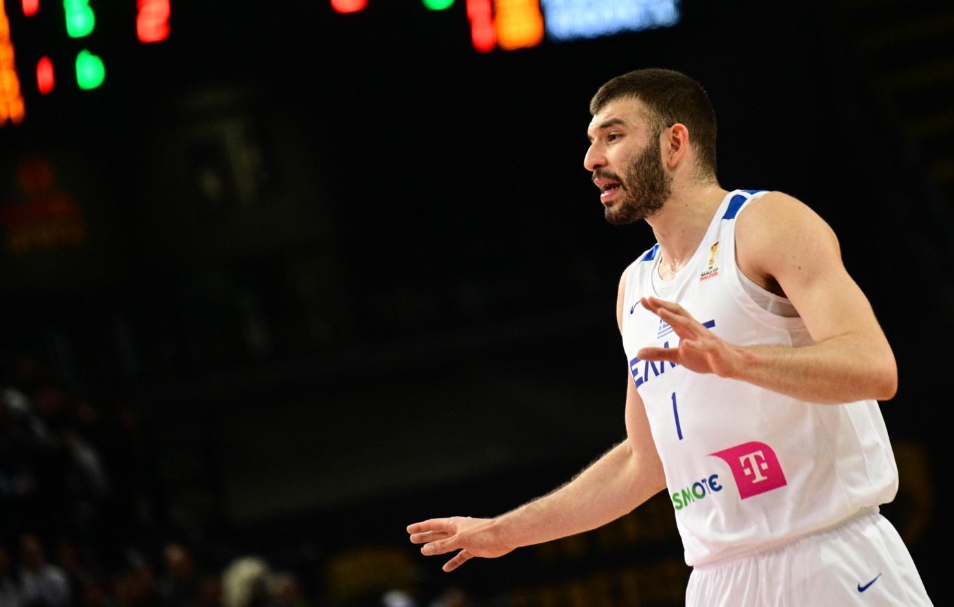 Εθνική Ελλάδας μπάσκετ: Νοκ άουτ ο Ρογκαβόπουλος, στη θέση του ο Κακλαμανάκης