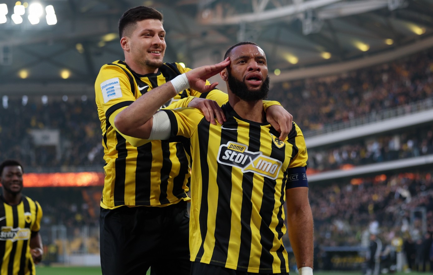 ΑΕΚ &#8211; ΑΕΛ 1-0: Μόνη στην κορυφή και περιμένει