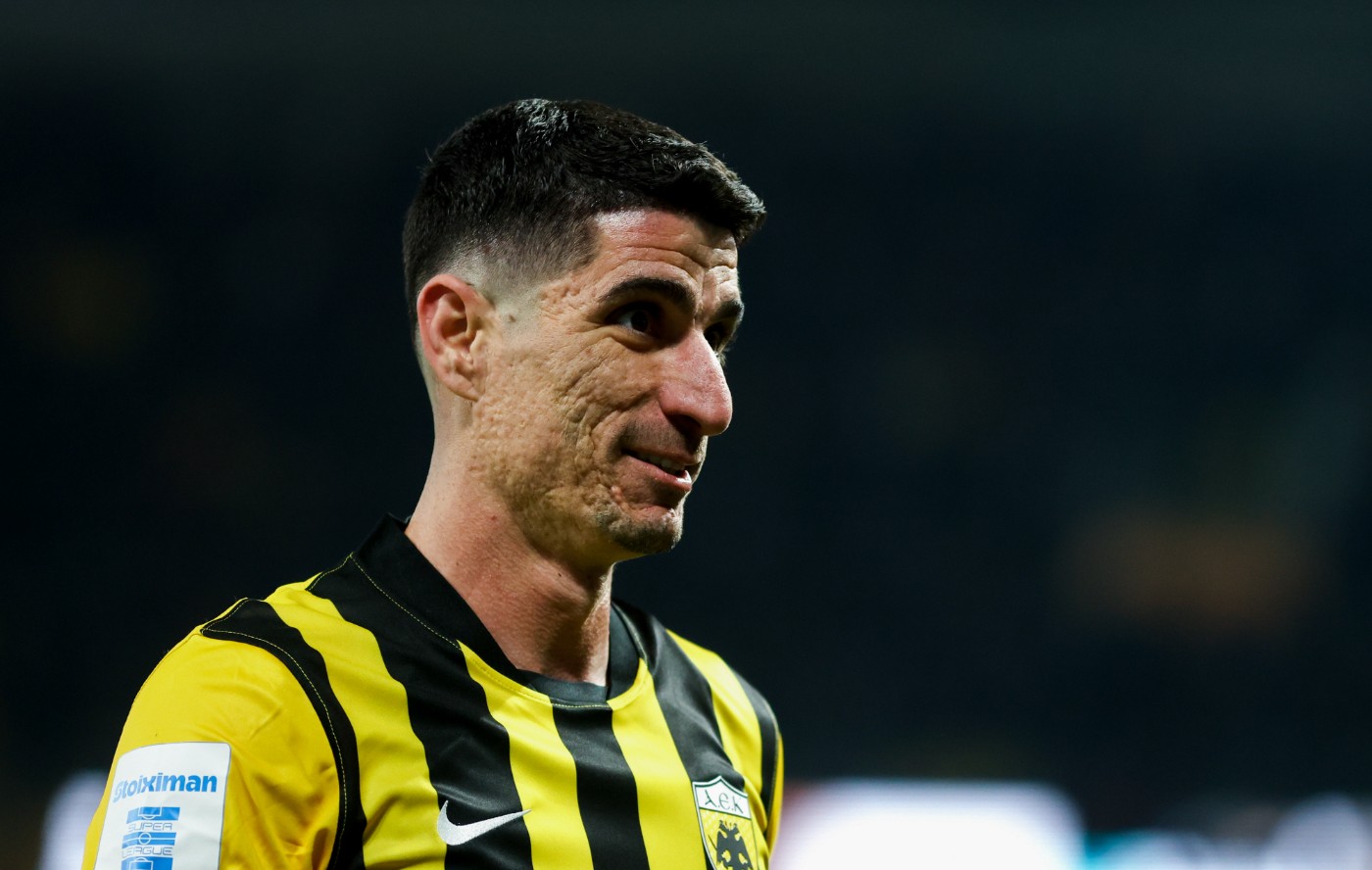 Ο Μάνταλος γράφει ιστορία στην ΑΕΚ– Η 13η σεζόν και η συγκινητική επιστολή στον γιο του