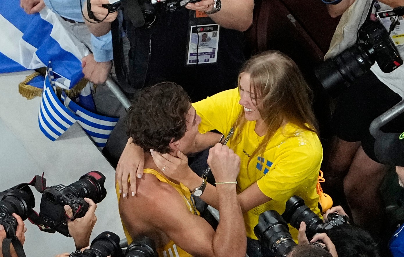 Άρμαντ Ντουπλάντις: Ο… κρυφός γάμος του Σουηδού με την αγαπημένη του Ντεζιρέ