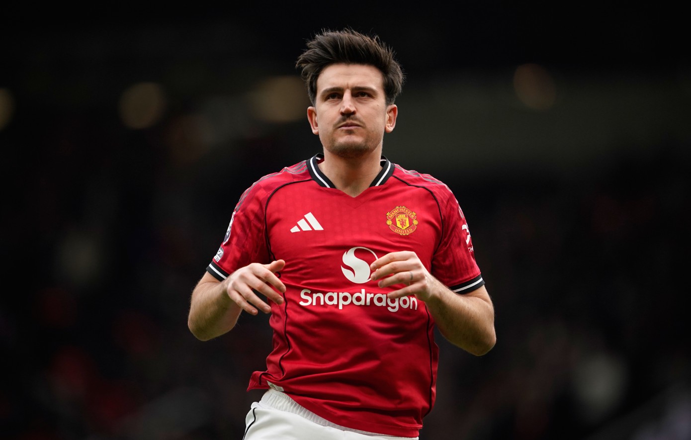 Έλληνες αστυνομικοί για Χάρι Μαγκουάιρ: Αποκλείστε τον από την Premier League