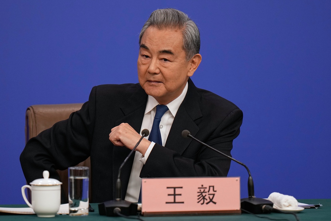 Ο πόλεμος στη Μέση Ανατολή δεν θα έπρεπε ποτέ να συμβεί, λέει ο υπουργός εξωτερικών της Κίνας, Γουάνγκ Γι