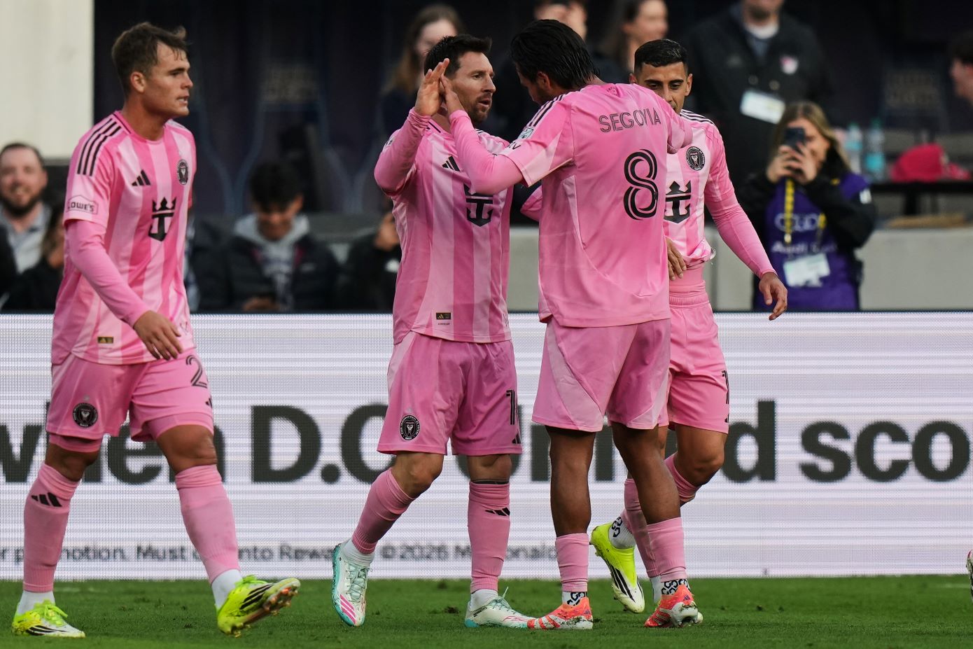 Μέσι: Μια ανάσα από τα 900 γκολ