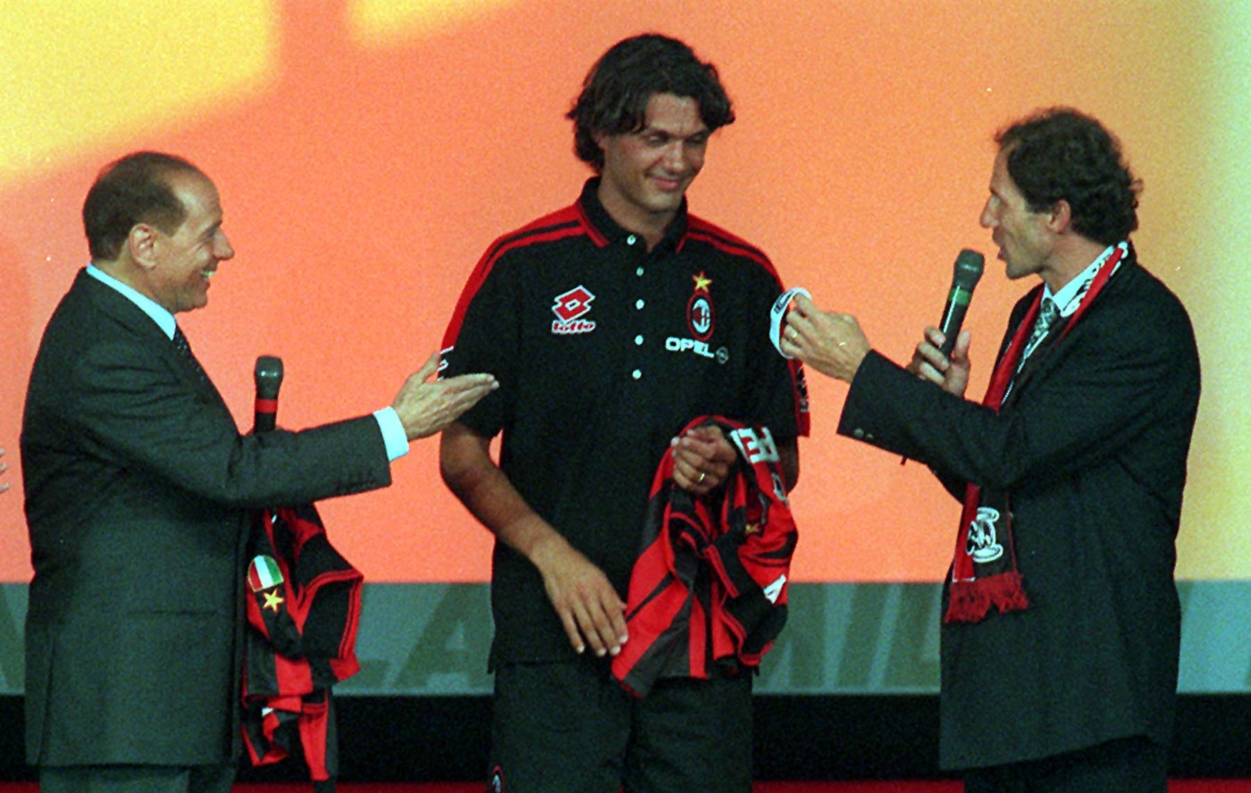 Ο άγγελος και ο διάβολος του Σαν Σίρο: Η εποχή Μπερλουσκόνι στη Μίλαν