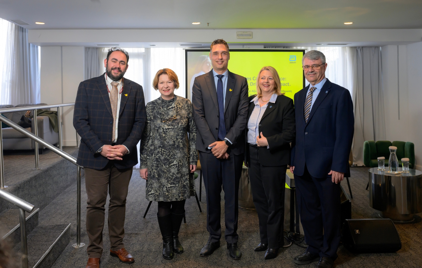 Οι ειδικοί στον διαβήτη ζητούν άμεση πρόσβαση στη συνεχή καταγραφή γλυκόζης στην Ελλάδα για τα άτομα που ζουν με σακχαρώδη διαβήτη τύπου 2