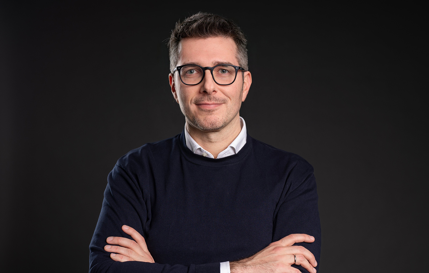 Booking.com: Η Ελλάδα στην κορυφή της φιλοξενίας, AI στις κρατήσεις και οι νομικές διαμάχες