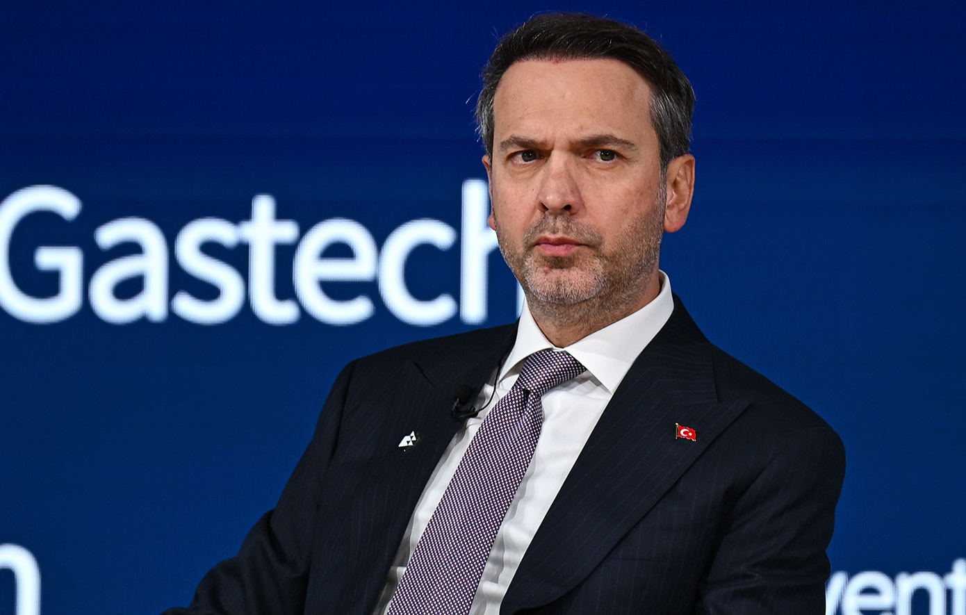 Υπουργός Ενέργειας Τουρκίας: Διαψεύδει τα σενάρια για &#8220;μπλόκο&#8221; στο ιρανικό αέριο