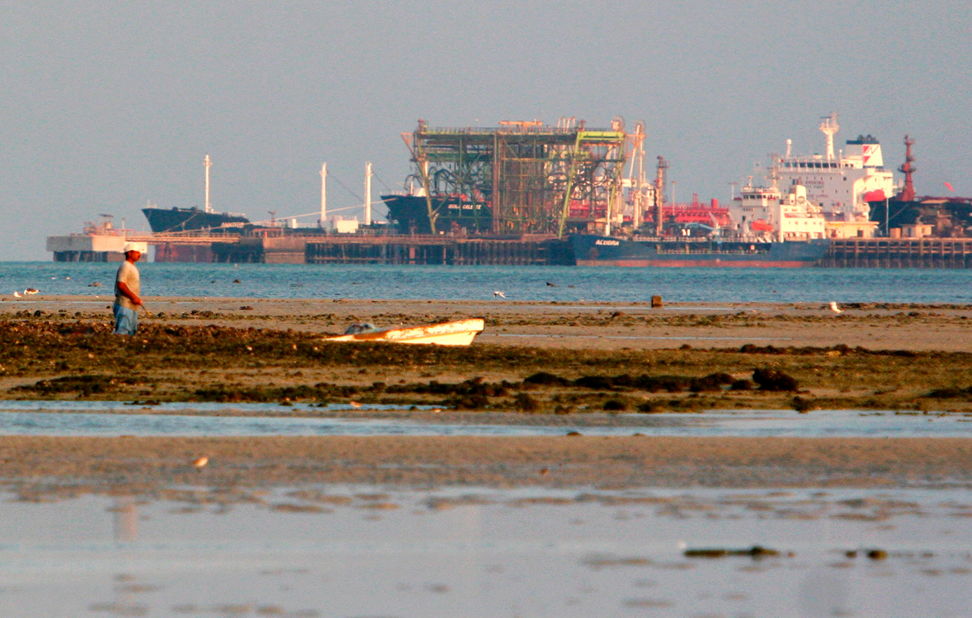 Επίθεση σε διυλιστήριο στο Μπαχρέιν – Η Bapco κηρύσσει «ανωτέρα βία», δηλώνοντας αδυναμία τήρησης συμβολαίων