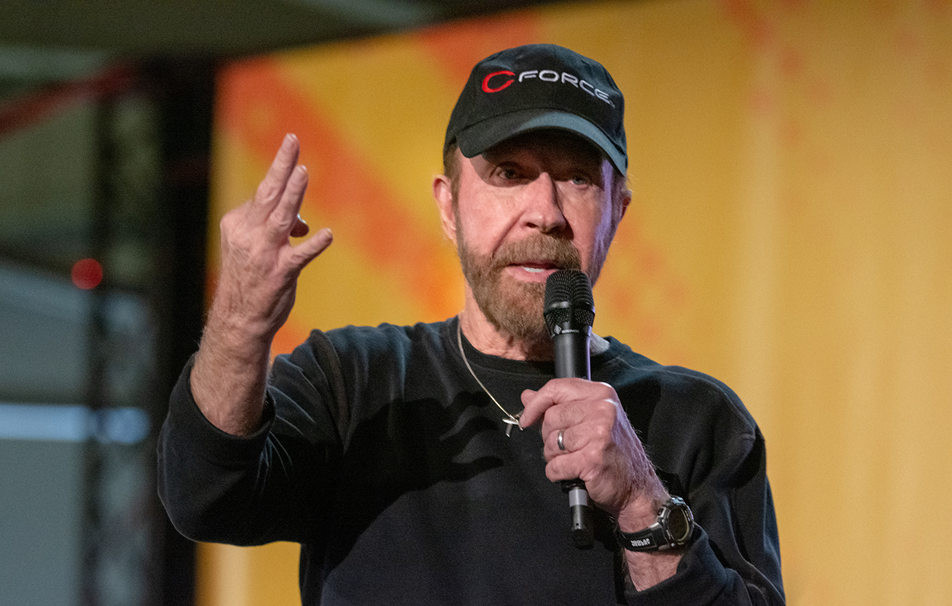 Πέθανε ο Τσακ Νόρις σε ηλικία 86 ετών