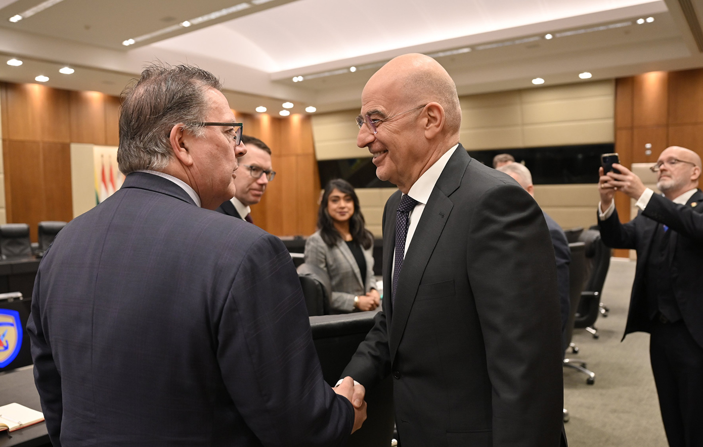 Η ενίσχυση της στρατηγικής αμυντικής σχέσης Ελλάδας – Καναδά στη συνάντηση Ν. Δένδια με κοινοβουλευτική αντιπροσωπεία του Καναδά