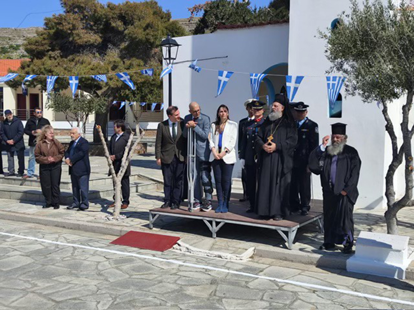 Μήνυμα ζωής από τον δήμαρχο του Αη Στράτη Μήνυμα ζωής από τον δήμαρχο του Αη Στράτη