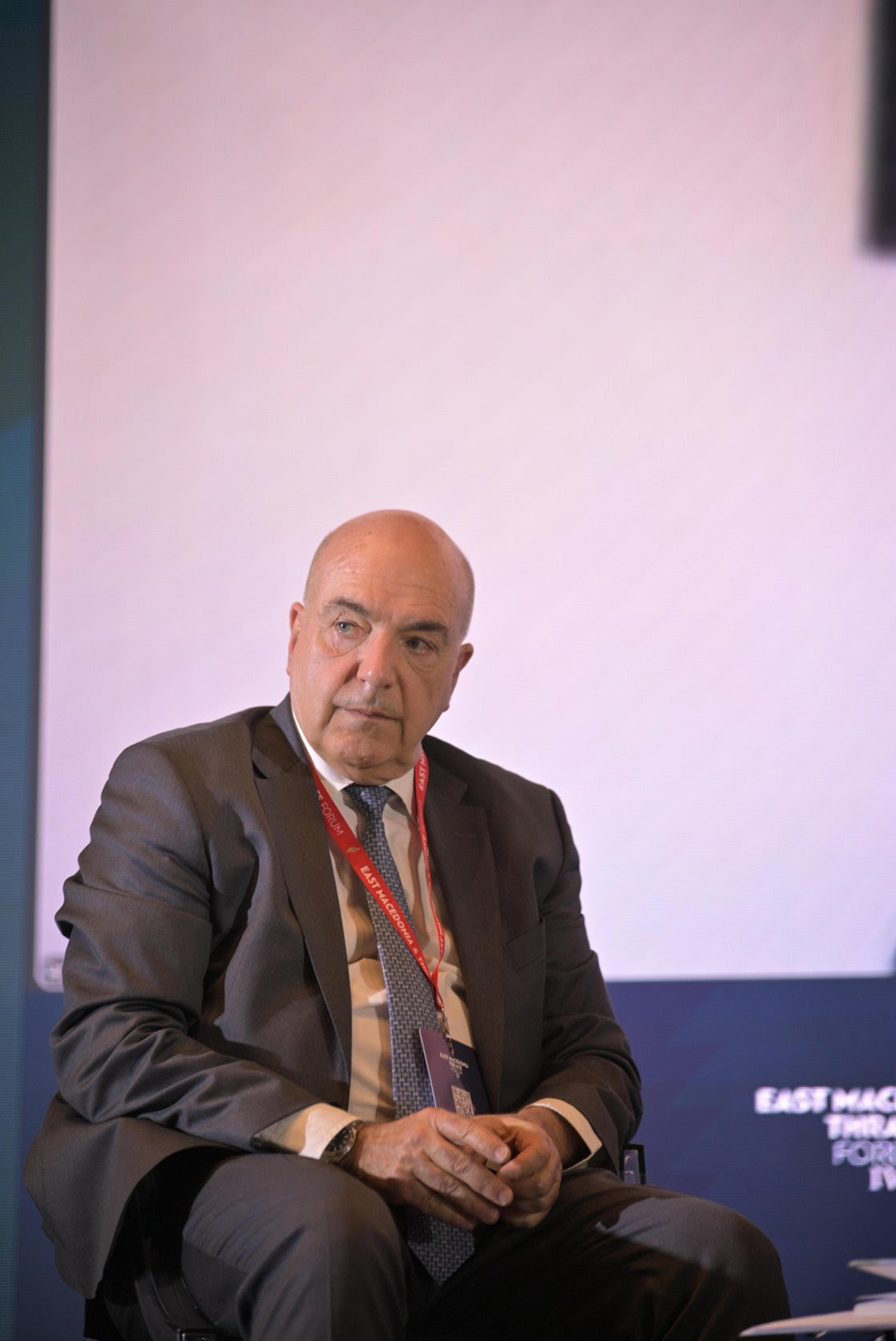 Πώς θα γίνει ανταγωνιστικός ο Κάθετος Άξονας - Δεύτερο FSRU στην Αλεξανδρούπολη