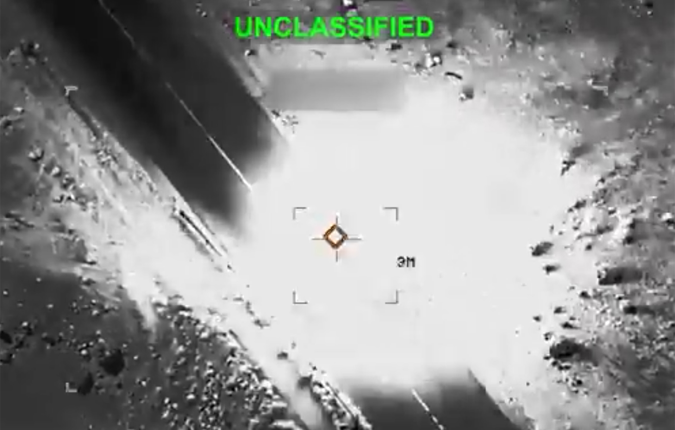 Η Κεντρική Διοίκηση των ΗΠΑ δημοσιοποίησε νέο βίντεο από επιθέσεις σε οπλοστάσιο του Ιράν