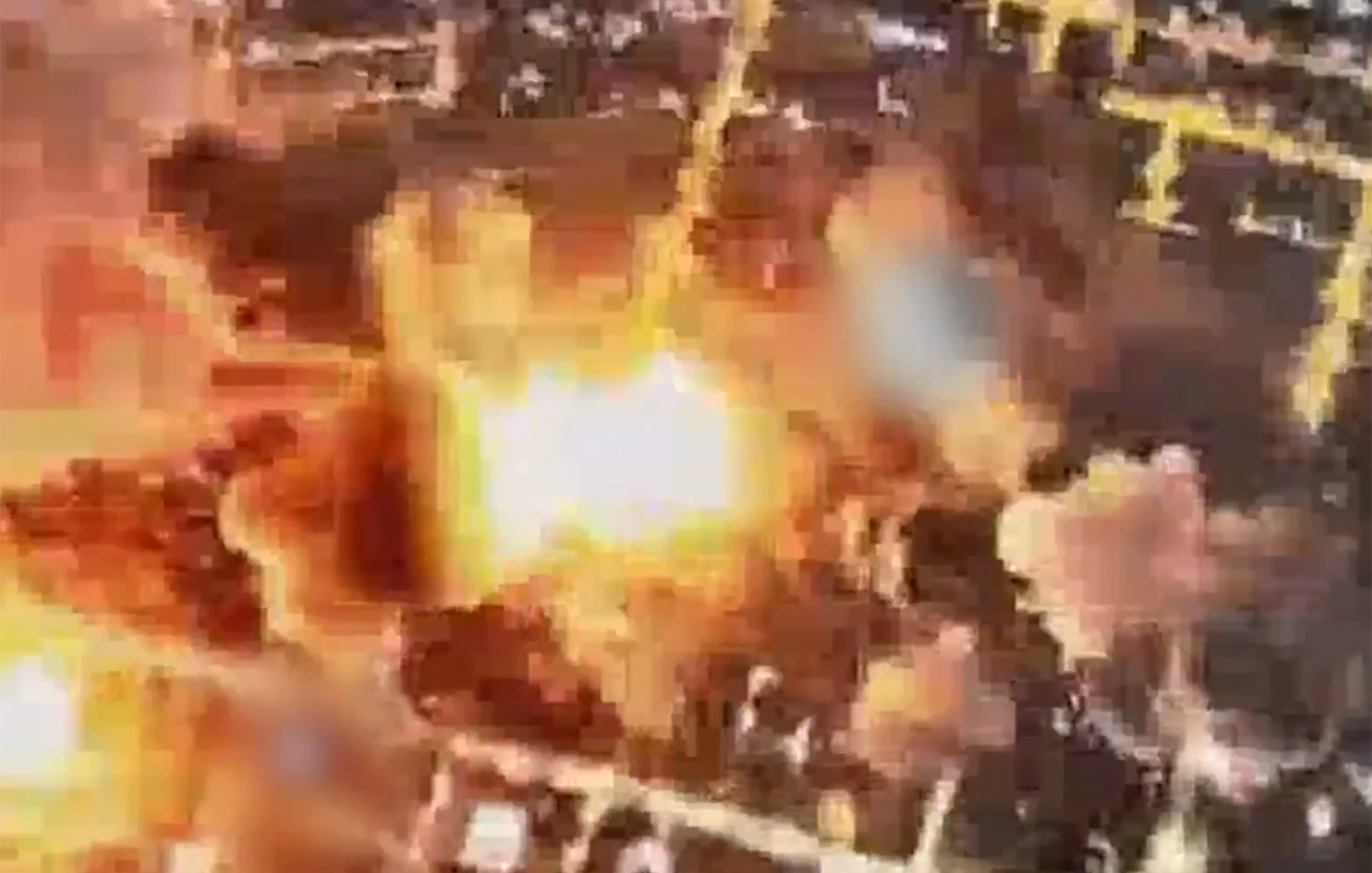 Η στιγμή που το Ισραήλ καταστρέφει το υπόγειο καταφύγιο του Χαμενεΐ στην Τεχεράνη &#8211; Το χρησιμοποιούσαν ανώτερα μέλη του καθεστώτος