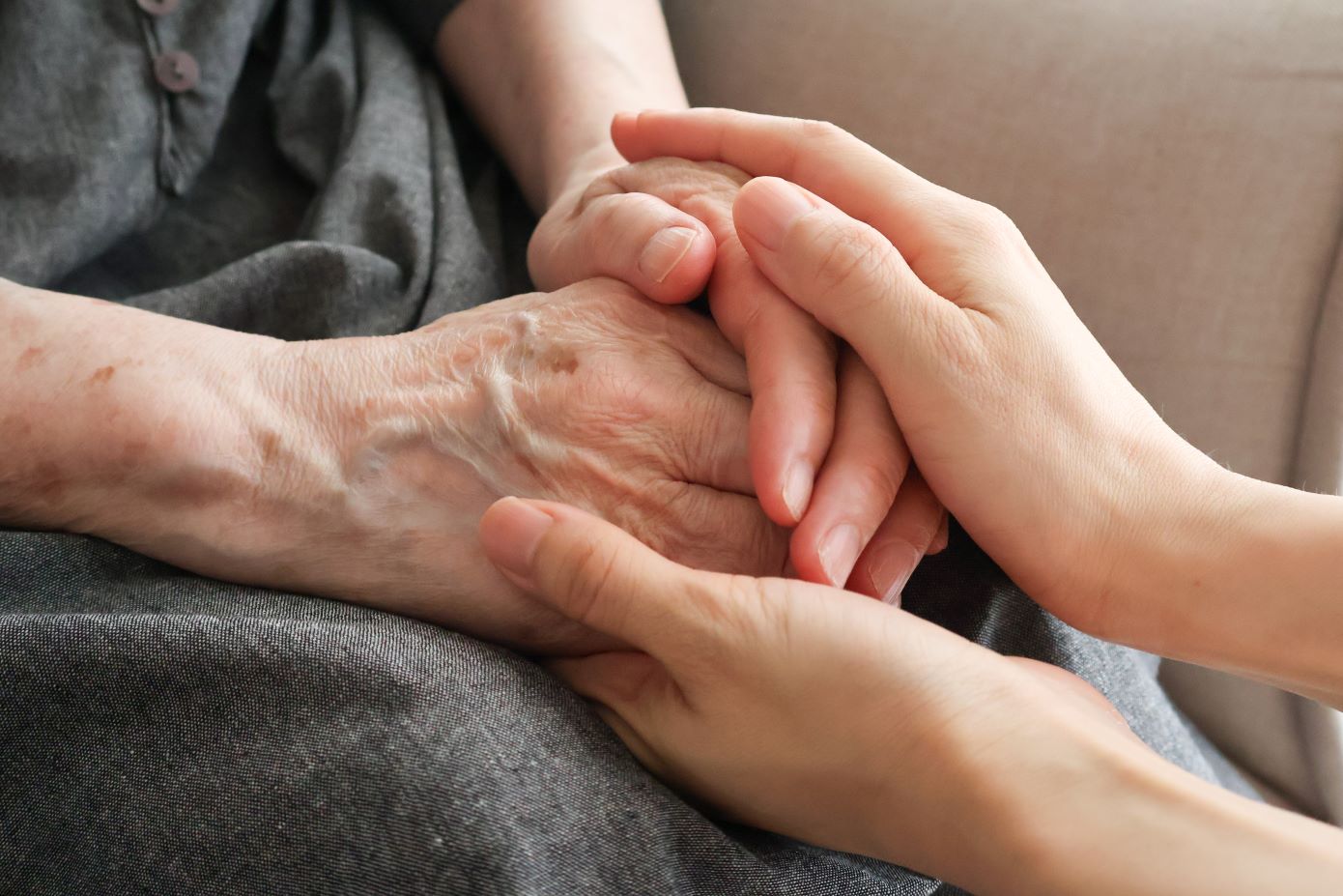 Πώς θα συμφωνήσετε με τα αδέρφια σας για τη φροντίδα των ηλικιωμένων γονιών