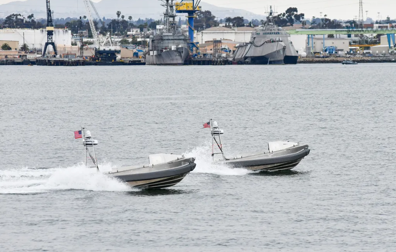 Το Πολεμικό Ναυτικό των ΗΠΑ ρίχνει τα πλωτά drone GARC στην πρώτη τους αποστολή στα Στενά του Ορμούζ
