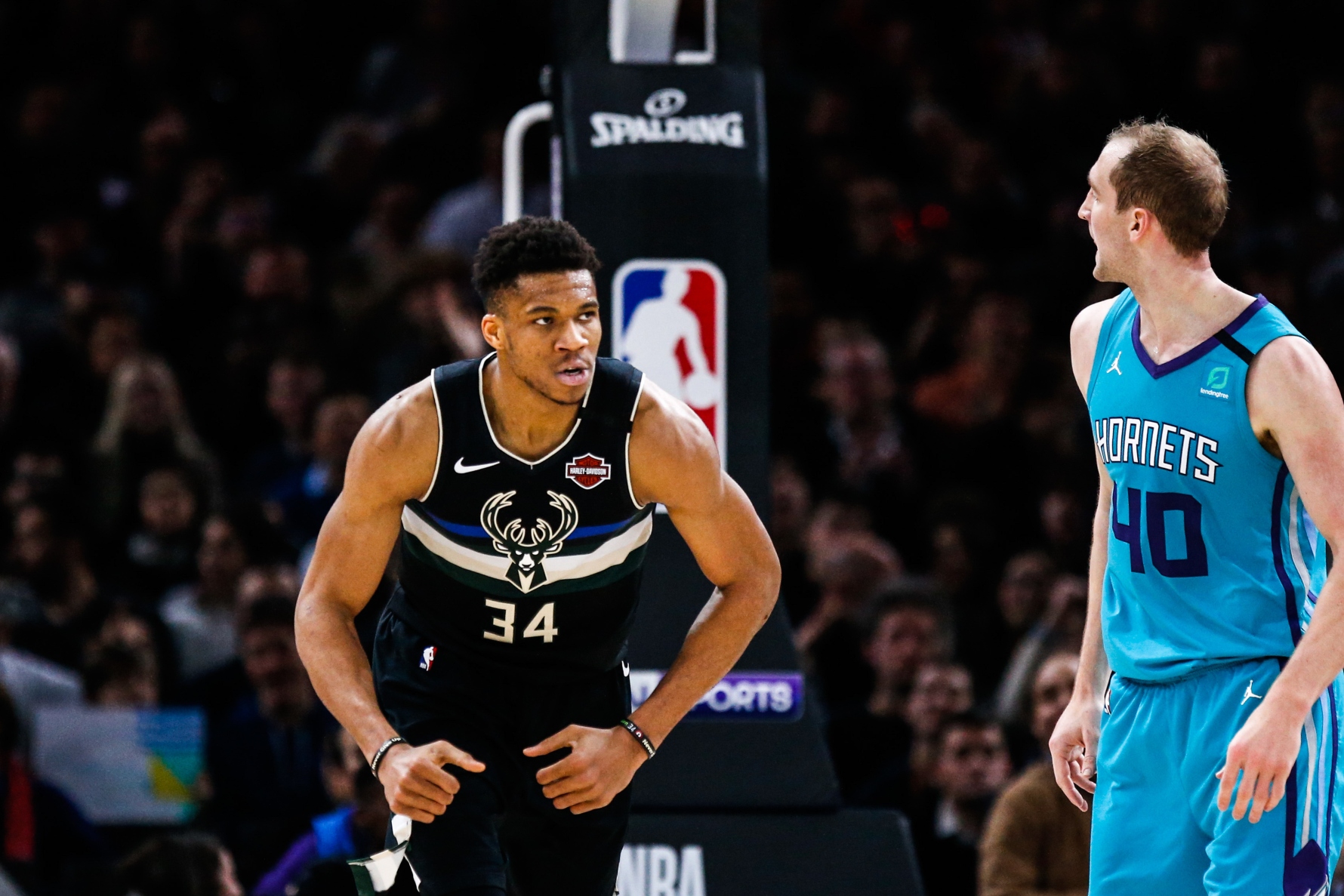 Άλεξ Αντετοκούνμπο: «Ελπίζω ο Γιάννης να μείνει στο Μιλγουόκι»