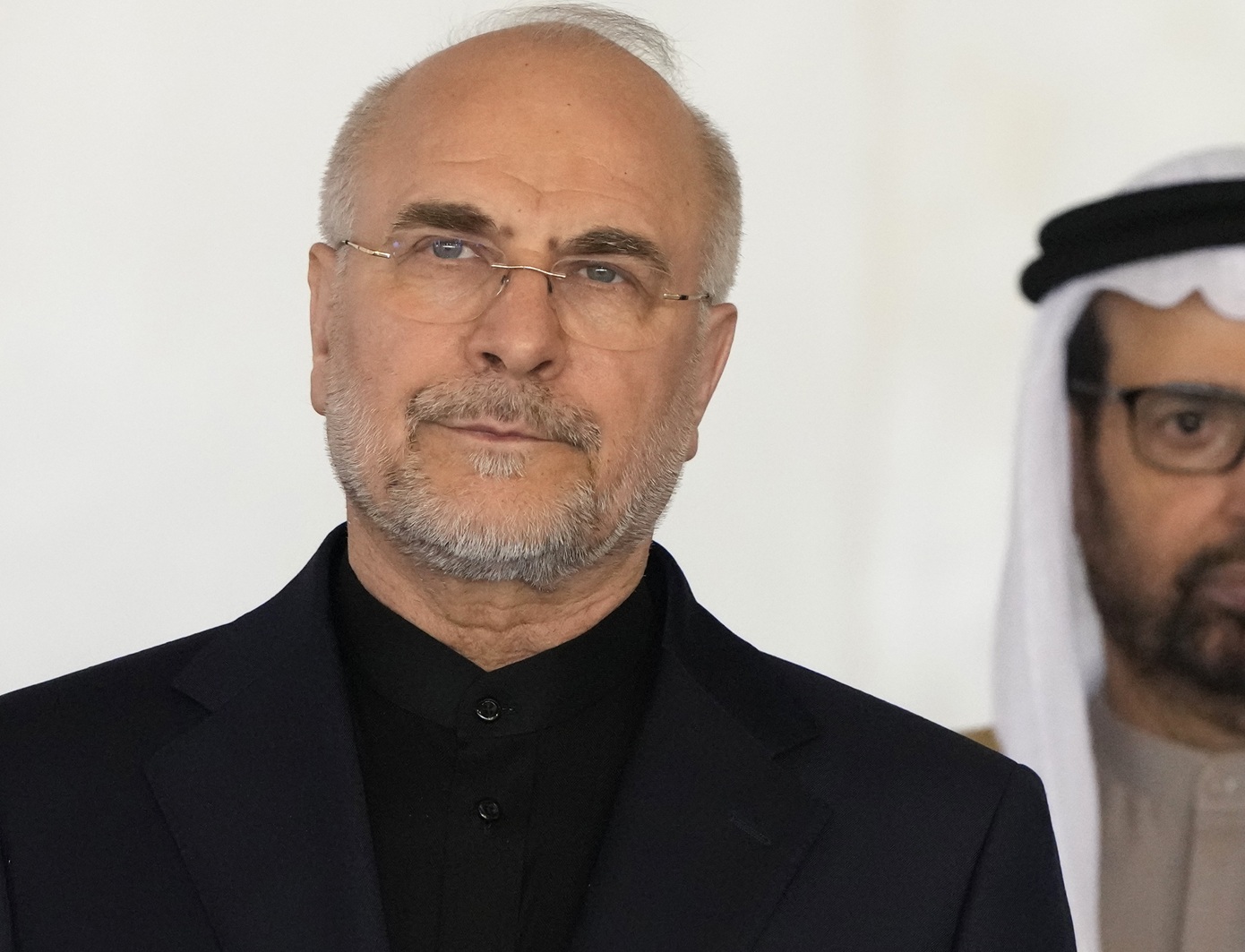 Politico: Ο Τραμπ «βλέπει» τον Γκαλιμπάφ ως επιλογή για διάλογο και πιθανή ηγεσία στο Ιράν