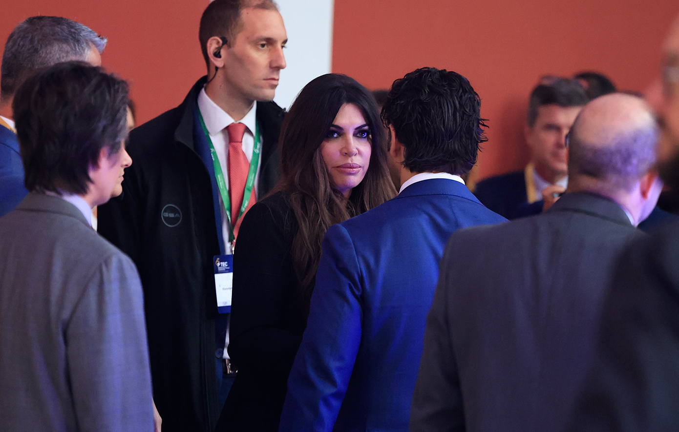 Η Κίμπερλι Γκιλφόιλ αναζητά τον «σωματοφύλακά της» &#8211; Δείτε την αγγελία