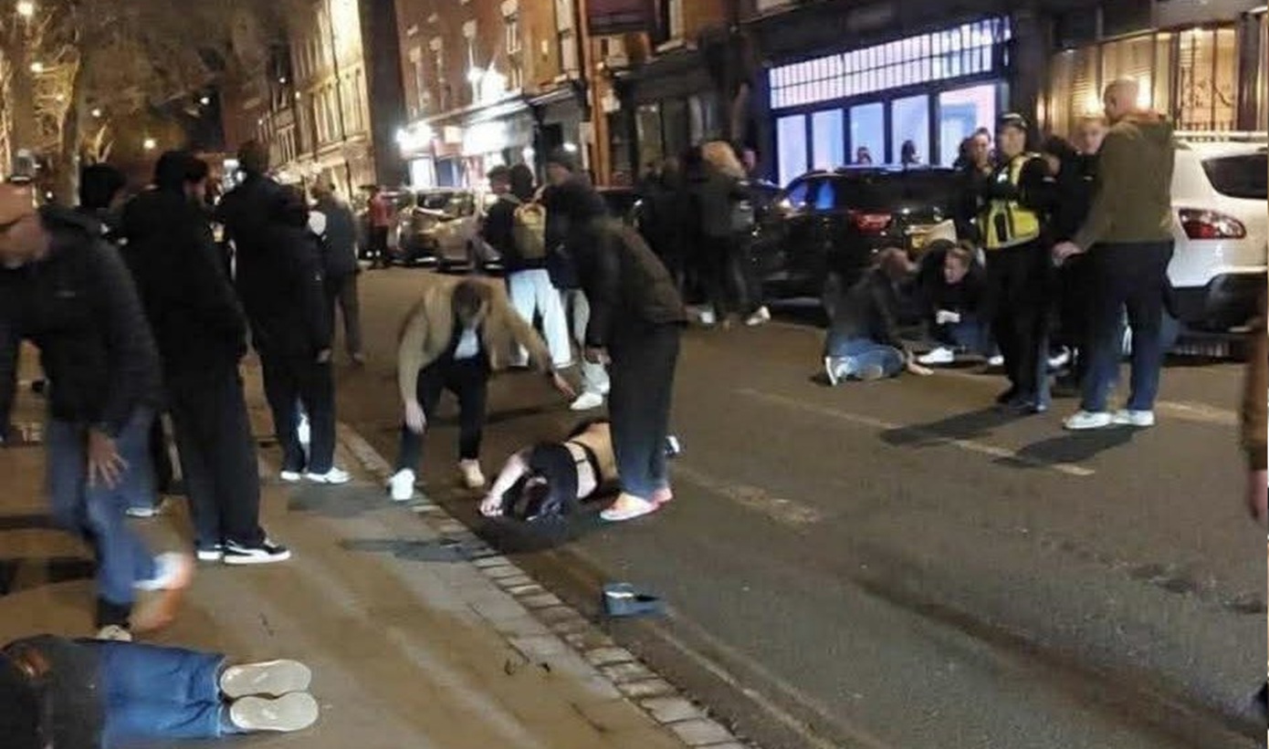 Αυτοκίνητο χτύπησε πεζούς στο κέντρο της πόλης Ντέρμπι της Βρετανίας &#8211; Συνελήφθη ένας άνδρας, σύμφωνα με τους Times