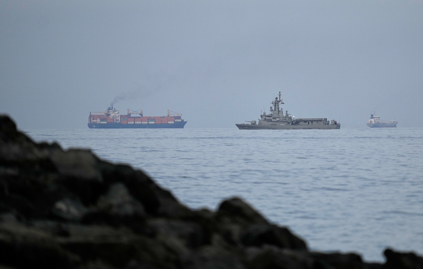 Έτσι εκβιάζει η Τεχεράνη την παγκόσμια αγορά πετρελαίου από το στενό του Ορμούζ