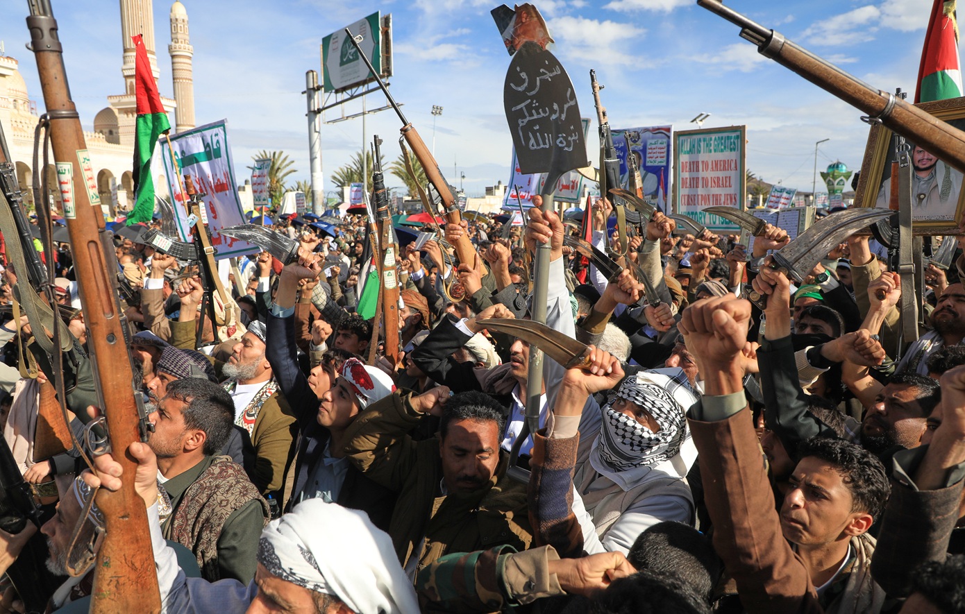 Οι Χούθι μπήκαν στον πόλεμο την ώρα που φτάνουν πεζοναύτες των ΗΠΑ στη Μέση Ανατολή