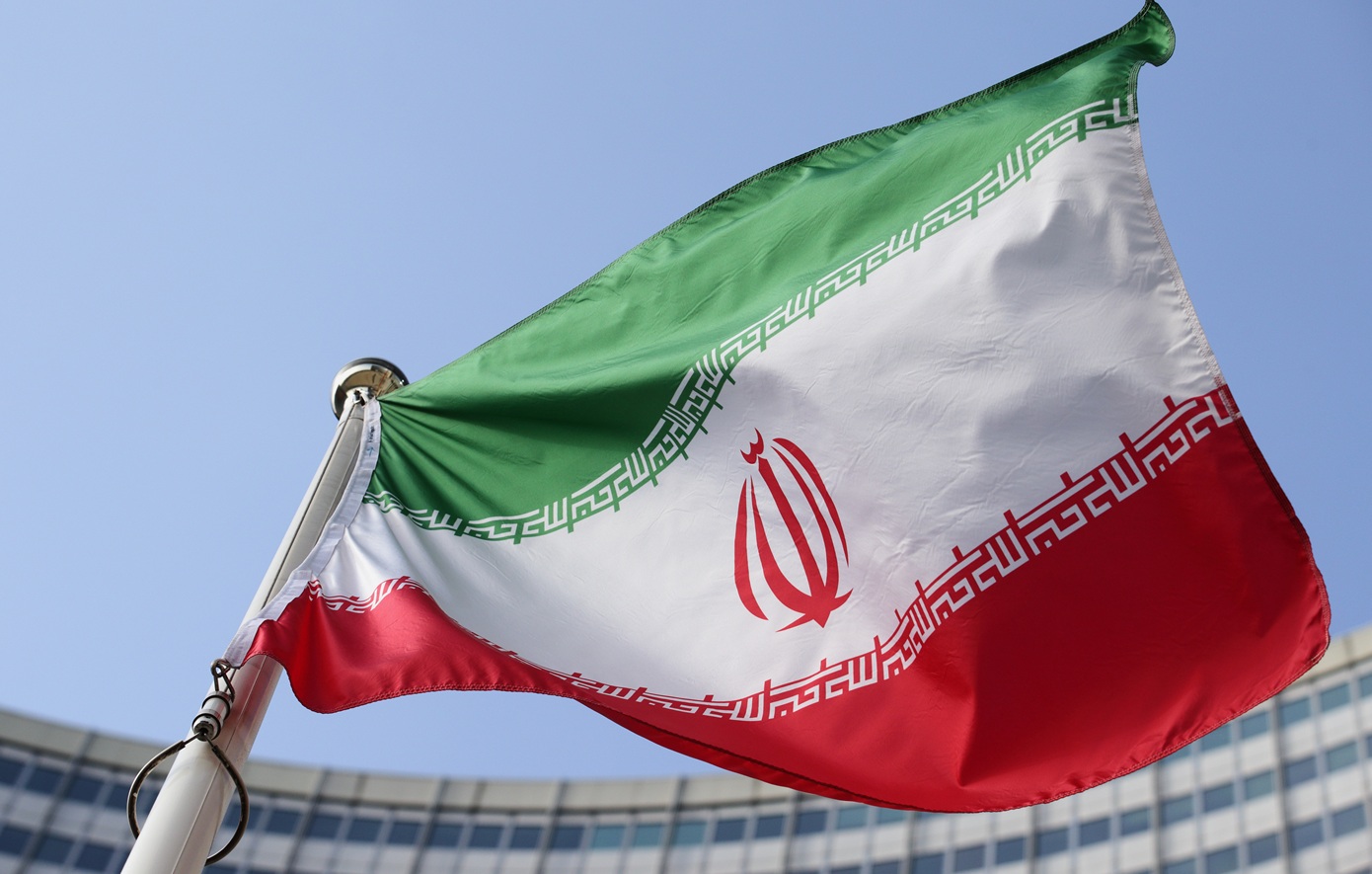 Πώς το καθεστώς του Ιράν επιβιώνει μετά τον θάνατο του Χαμενεΐ