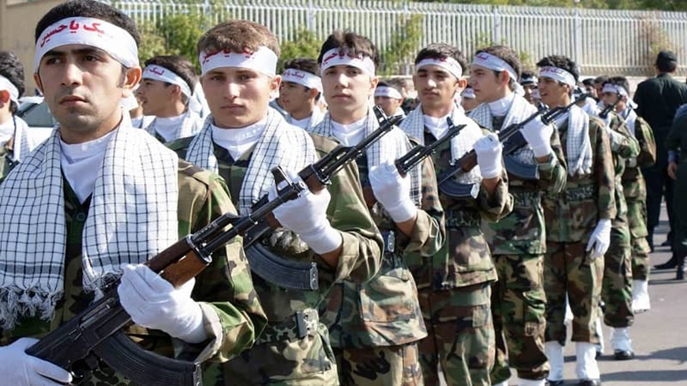 Η ομάδα Μπασίτζ και η κρατική τρομοκρατία: Πώς το νέο καθεστώς του Ιράν προσπαθεί να διατηρήσει τον έλεγχο εντός