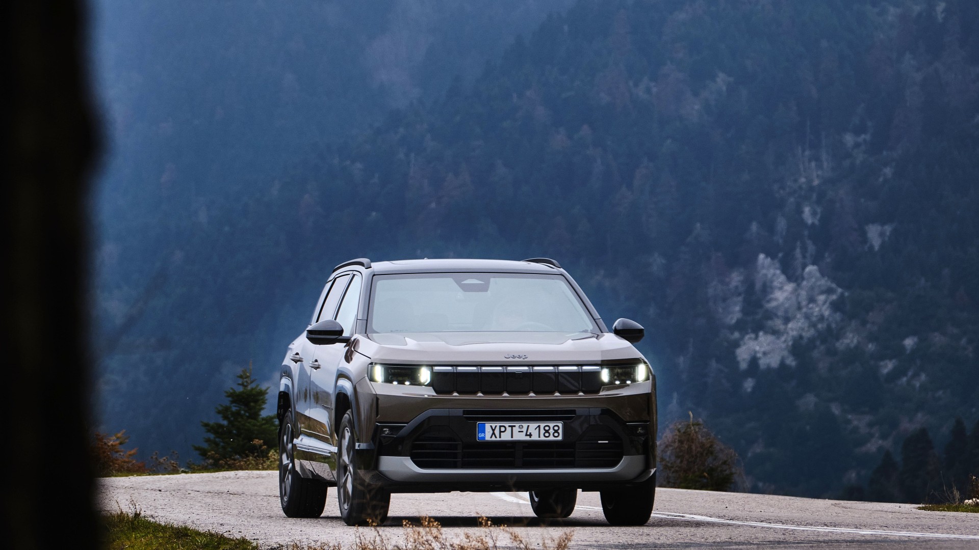 Οδηγούμε το νέο Jeep Compass επί ελληνικού εδάφους