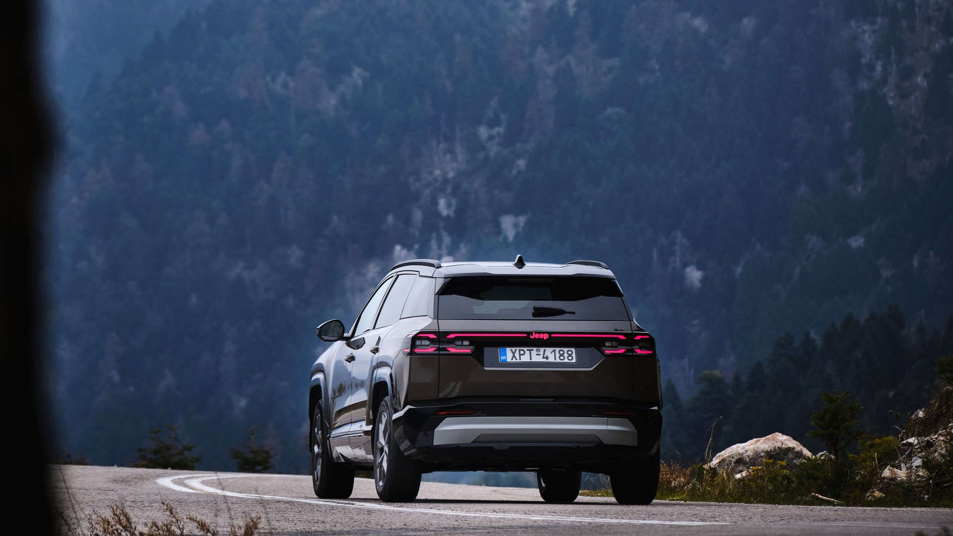 Οδηγούμε το νέο Jeep Compass επί ελληνικού εδάφους