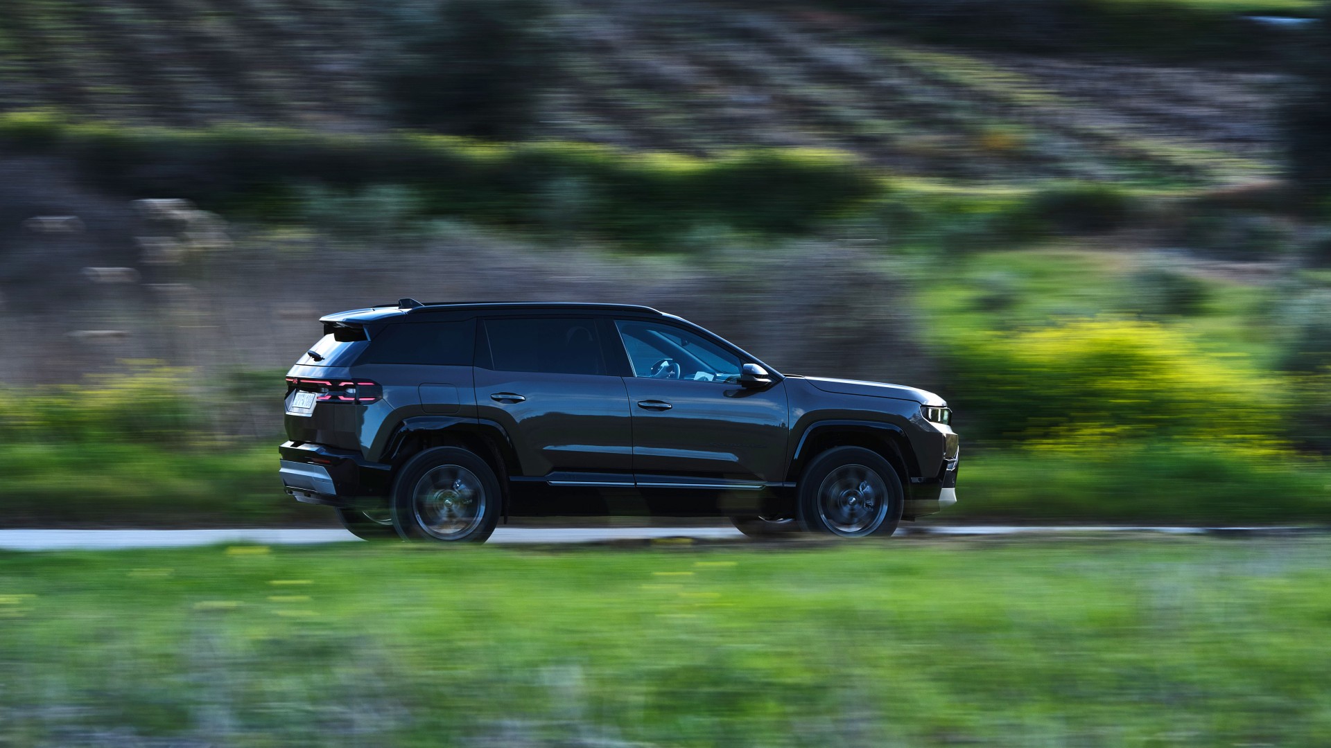 Οδηγούμε το νέο Jeep Compass επί ελληνικού εδάφους