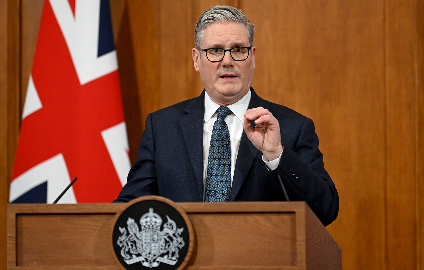 Η Βρετανία επιμένει να δηλώνει «αποχή» από τον πόλεμο &#8211; Στέλνει μαχητικά στο Κατάρ και ελικόπτερα στην Κύπρο