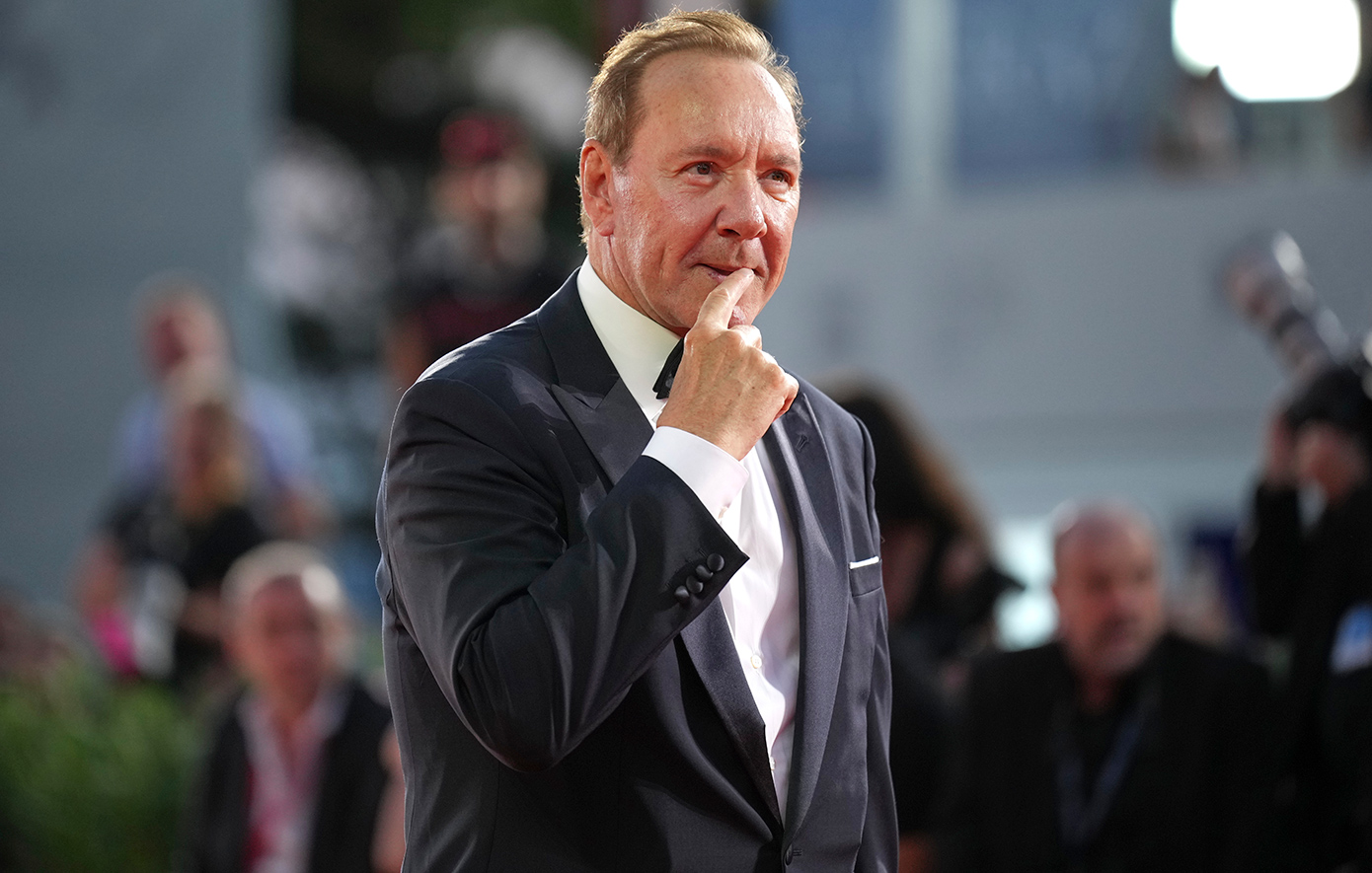 Ο Κέβιν Σπέισι κατέθεσε σε δίκη: «Δεν είμαι εθισμένος στο σεξ &#8211; Ήθελαν να με παρουσιάσουν έτσι»