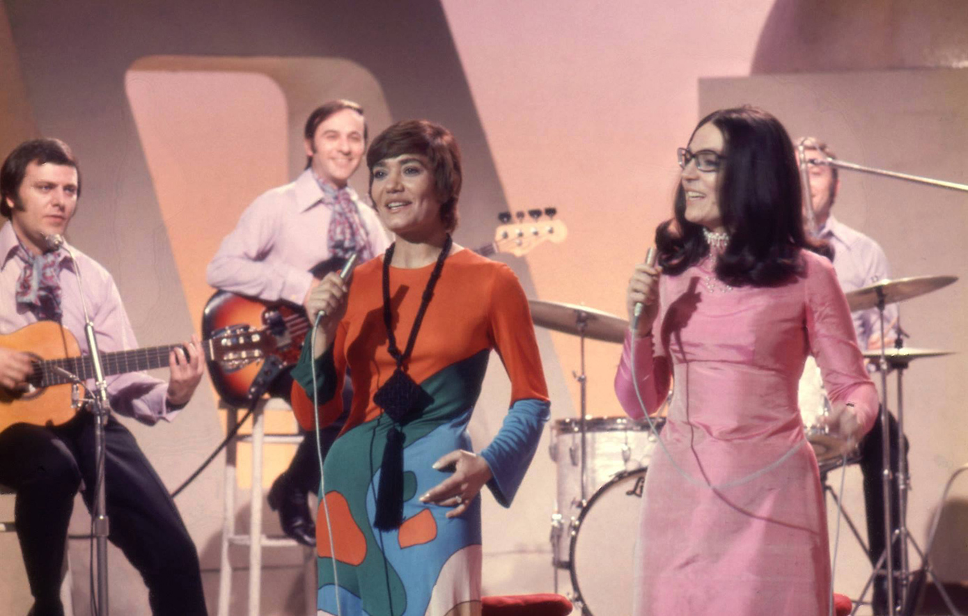 Νάνα Μούσχουρη για Μαρινέλλα: «Αυτό μου μένει παράπονο &#8211; Δεν μπορώ να συνέλθω ακόμα από το σοκ»