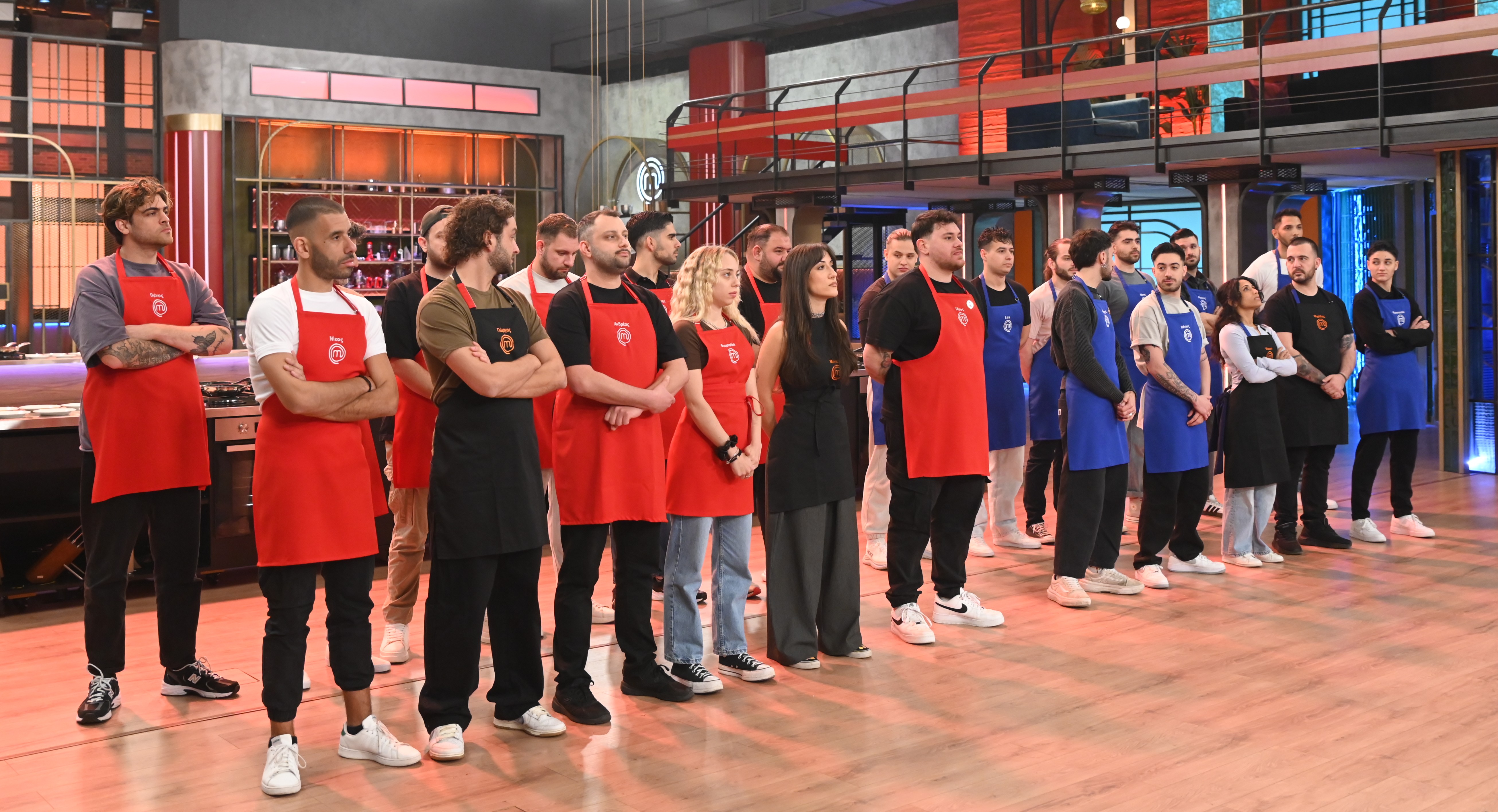 Οι δύο αντίπαλες μπριγάδες του MasterChef για πρώτη φορά όλοι μαζί