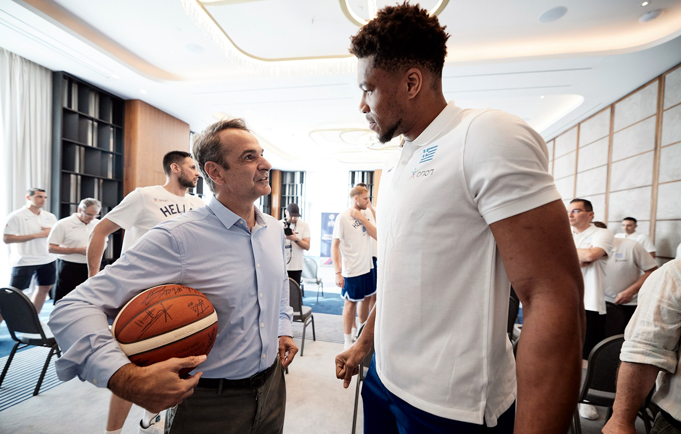 Μητσοτάκης: Στις 20 προσωπικότητες για το Ευρωπαϊκό Τάγμα της Αξίας ο Γιάννης Αντετοκούνμπο