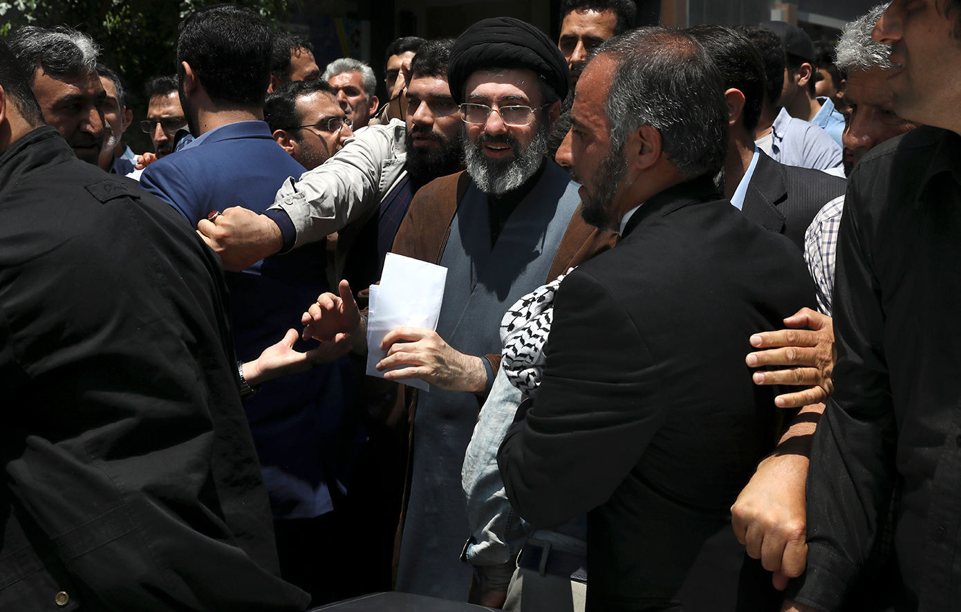 «Τραυματίστηκε ο νέος ηγέτης του Ιράν, Μοτζταμπά Χαμενεΐ», μετέδωσε η κρατική τηλεόραση