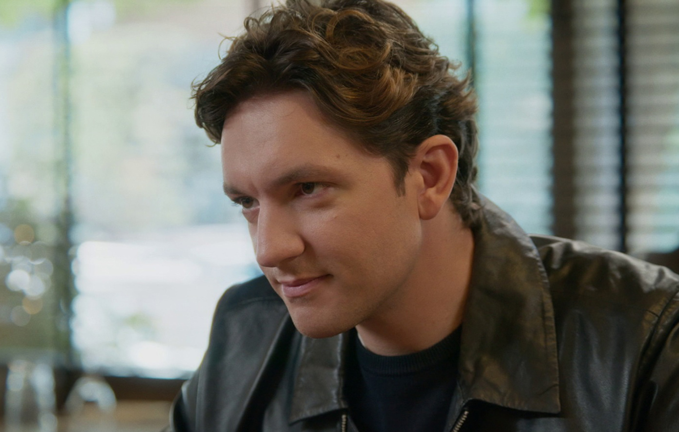 "Να μ' αγαπάς" - Η ζωή του Θεόφιλου κινδυνεύει