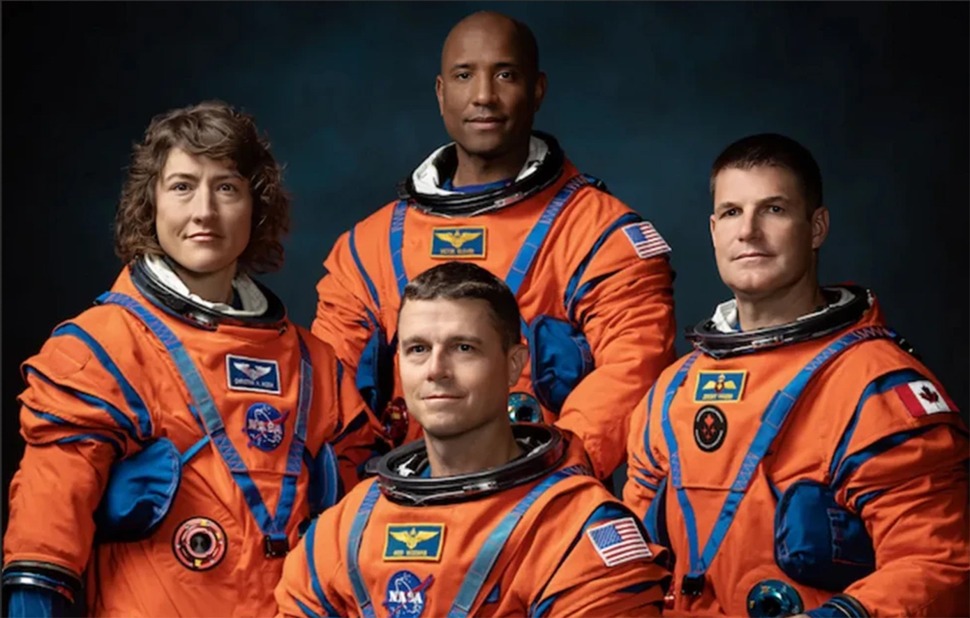 Το «μυστικό» της NASA: Γιατί οι αστροναύτες ντύνονται πορτοκαλί