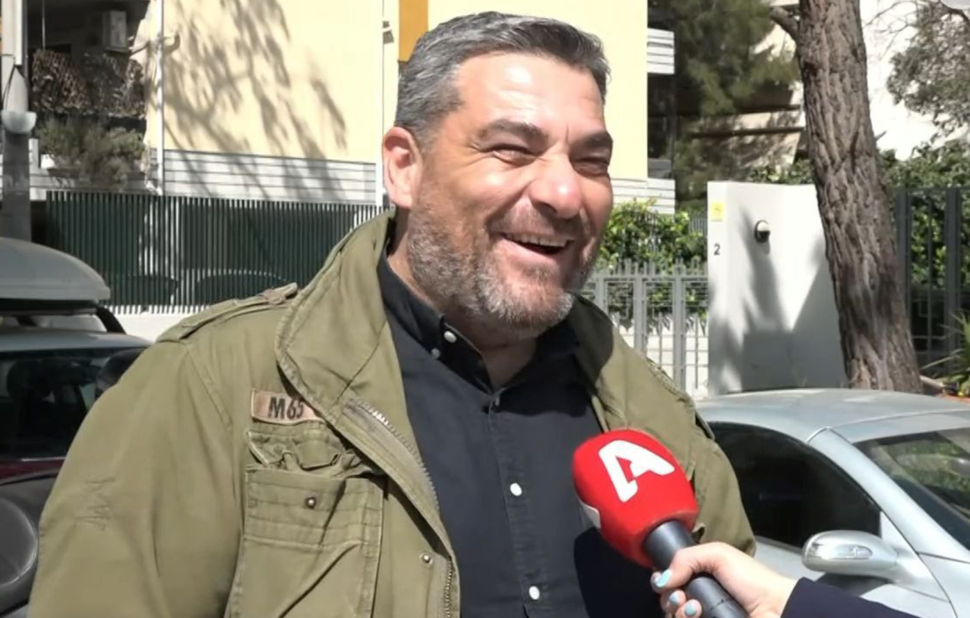 Ο Μάνος Νιφλής μιλά για την πρώτη επαφή με την Ελισάβετ Μουτάφή: «Έτοιμος να σηκωθώ να φύγω»