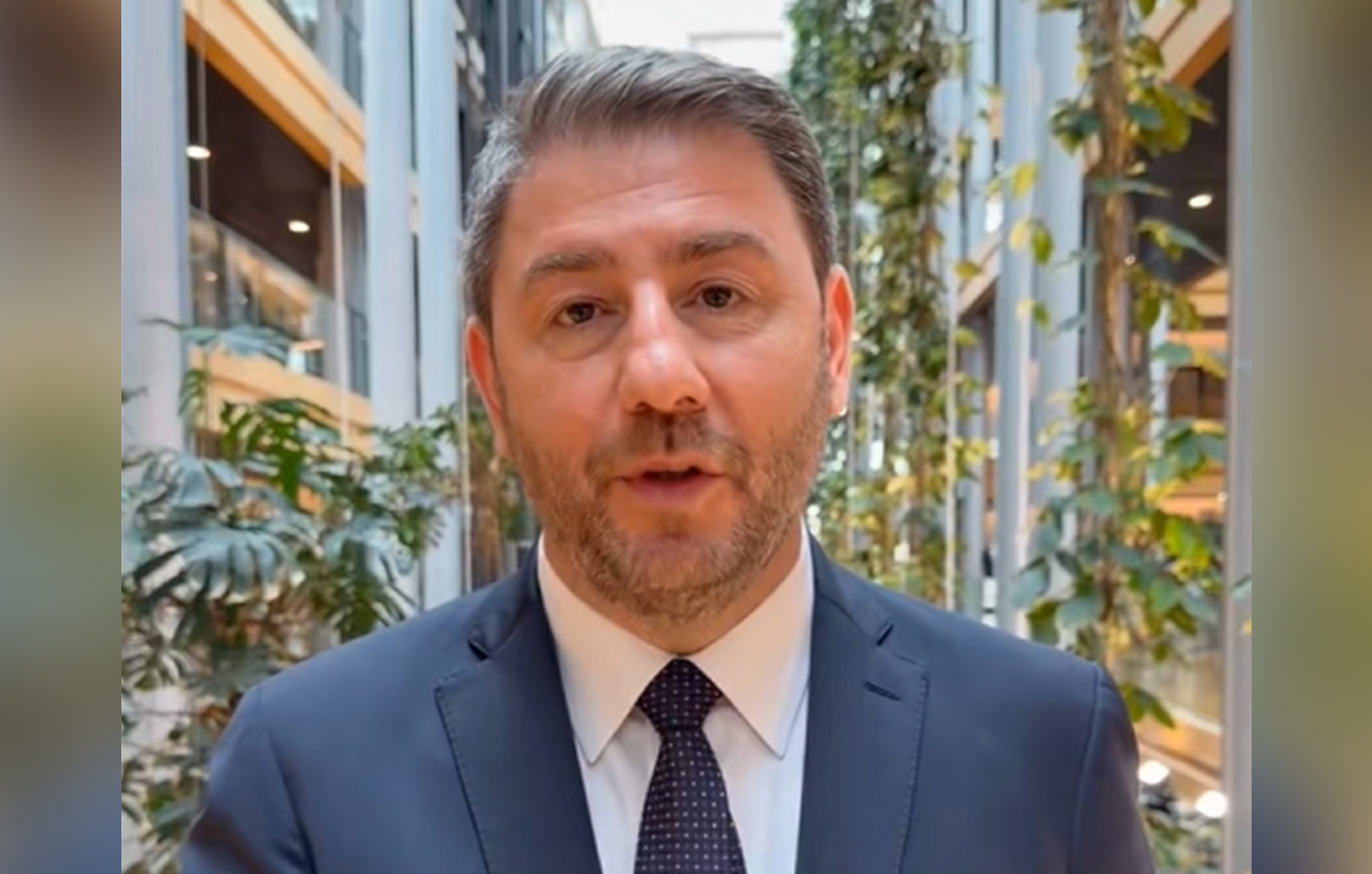 Ανδρουλάκης στα social media: «Στο Ευρωπαϊκό Κοινοβούλιο &#8211; Ετσι, για την αλήθεια και για την αλλαγή»