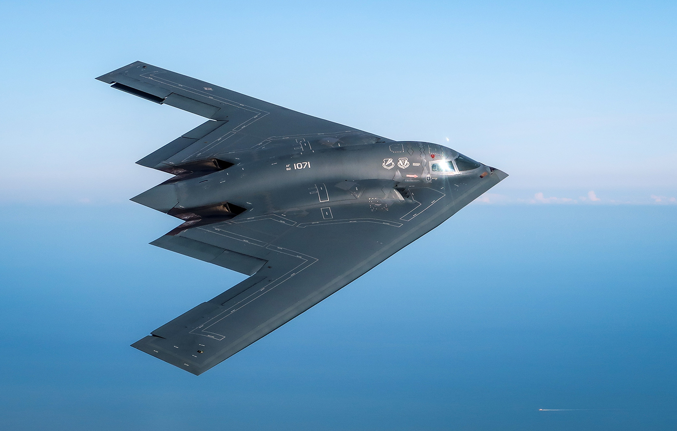 Τρόμαξαν στη Λάρισα: Εμφανίστηκε στον ουρανό το «μεγαθήριο» αμερικανικό βομβαρδιστικό &#8211; Δείτε φωτογραφίες