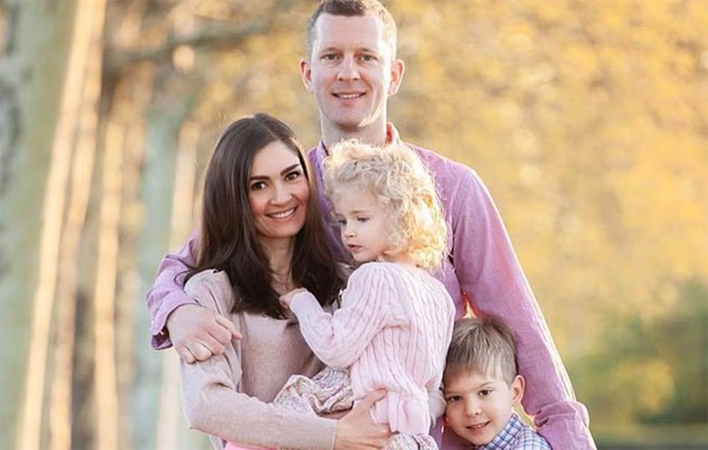 Μητέρα σκότωσε τα παιδιά της και αυτοκτόνησε, ενώ ο σύζυγος έλειπε σε επαγγελματικό ταξίδι