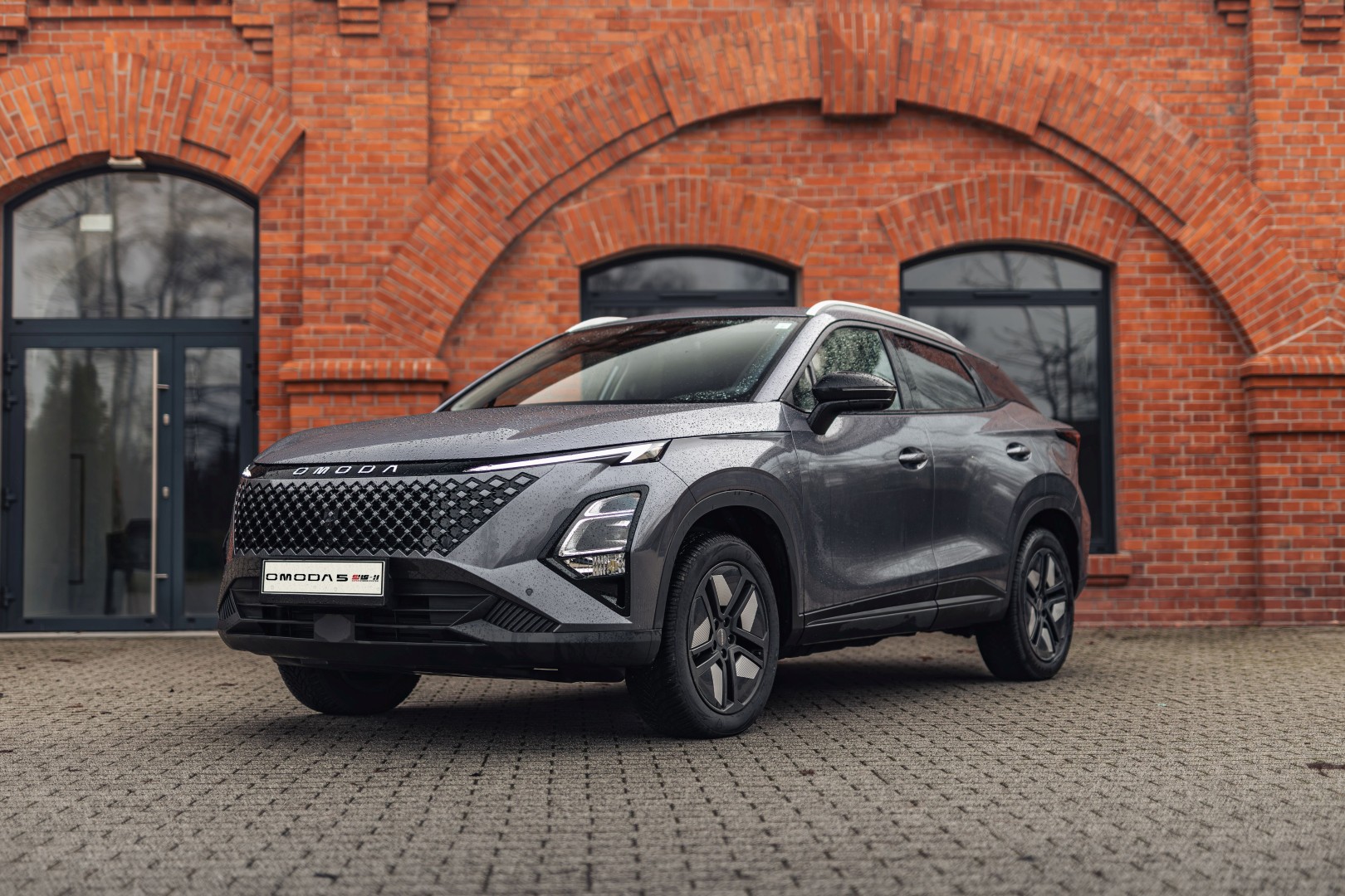 Τα νέα Omoda 5 SHS-H και Omoda 9 SHS-P στην Ελλάδα